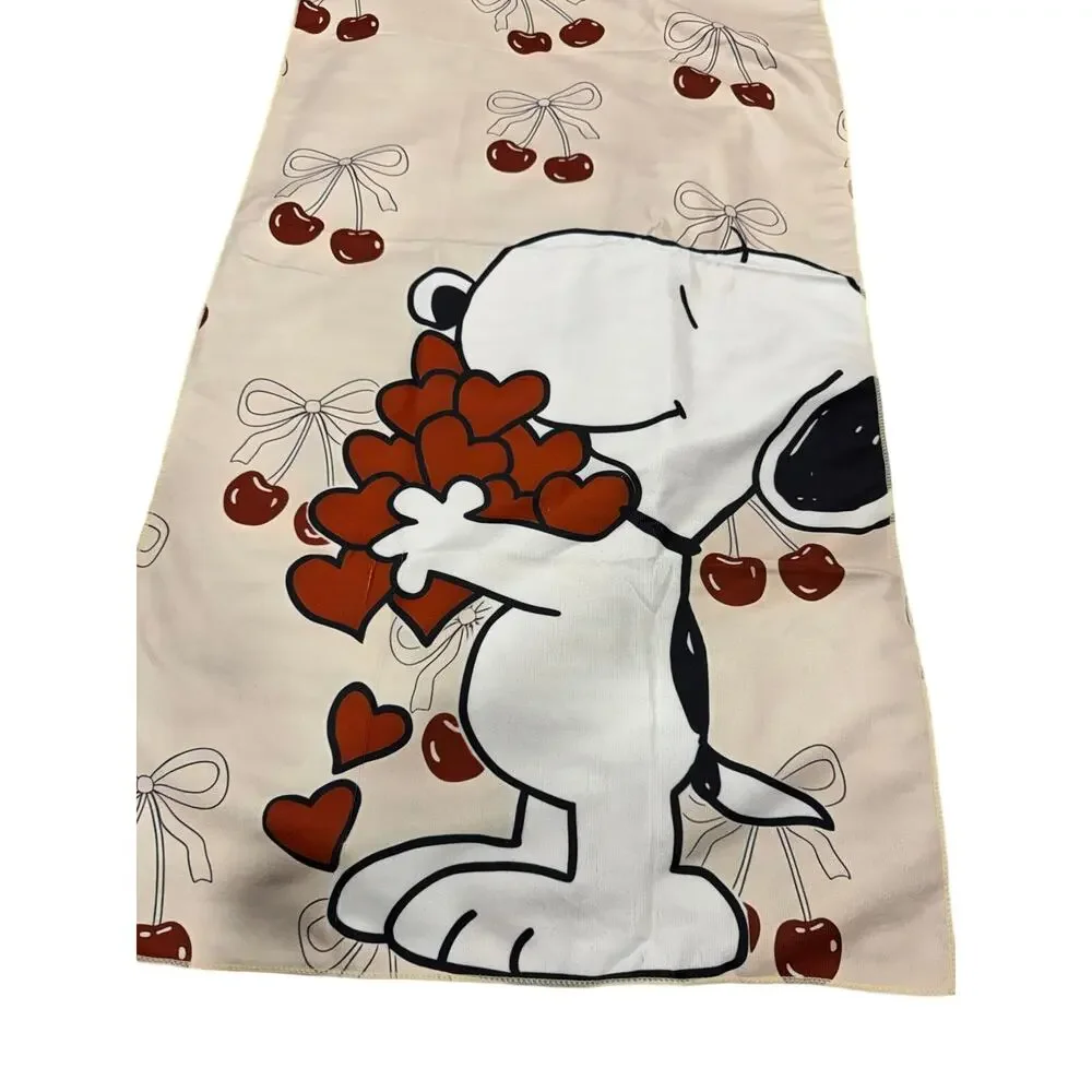 Snoopy with lots of red hearts beach towel